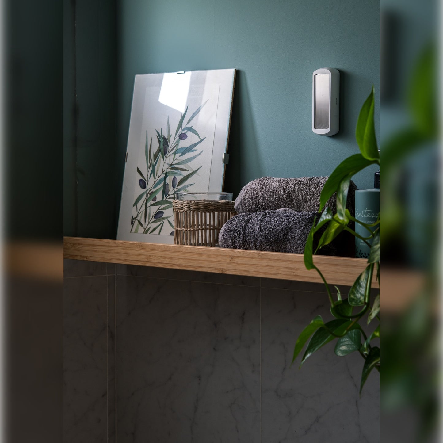 NodOn Zigbee Temperature and Humidity Sensor